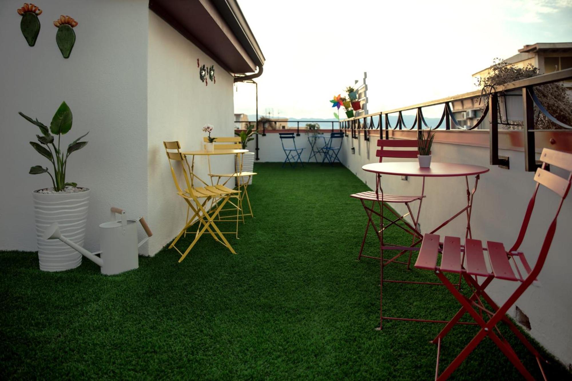 B&B Fuori Squadro - In Centro Con Terrazza Relax Vista Mare Reggio Calabria Exterior photo